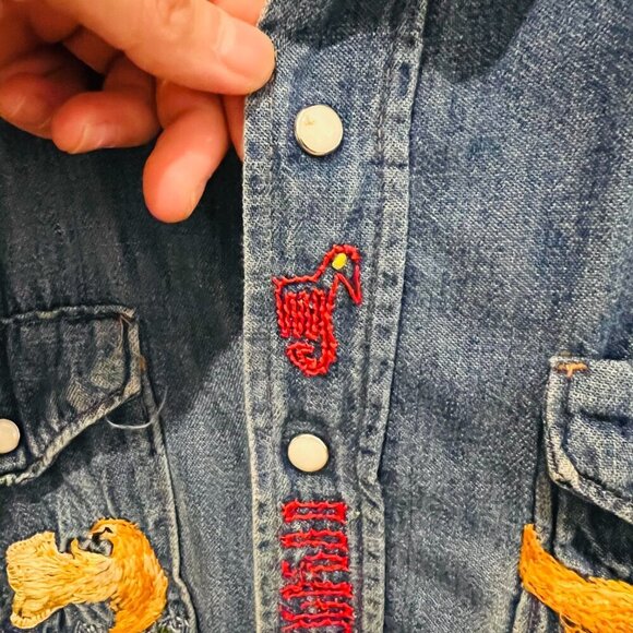 Vtg 70's Maverick Embroidered Denim Pearl Snap Shirt Long Tail Western Cowboy - Picture 4 of 16